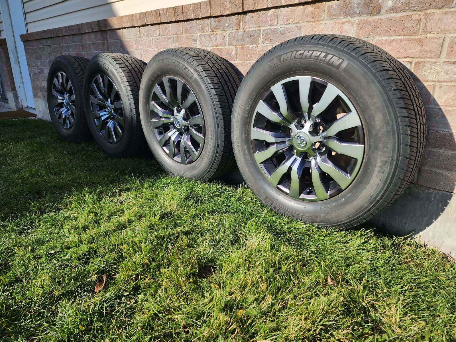 Tacoma Wheels & Michelin LTX 265/60 R18 Tires
