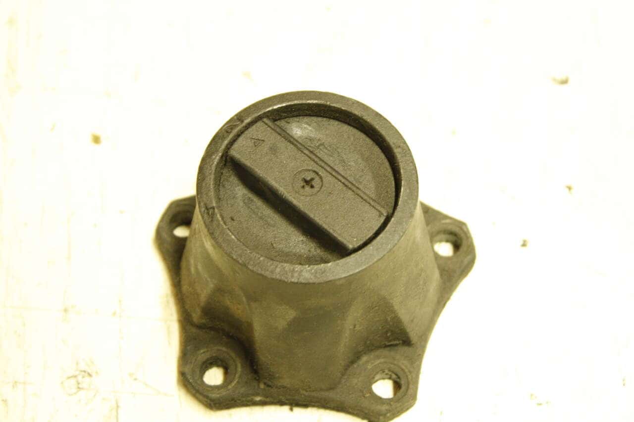 81-86 Jeep CJ-5, CJ-7, CJ-8 Dana 30 5 Bolt Locking Wheel Hub - Outer Housing Only